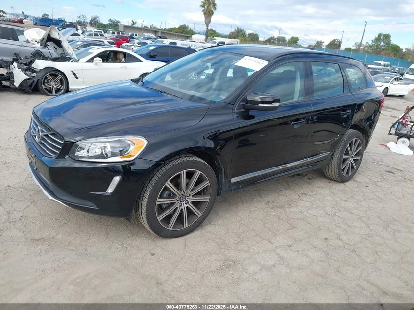 Volvo XC60 2.5l T5, снимка 2 - Автомобили и джипове - 54141649