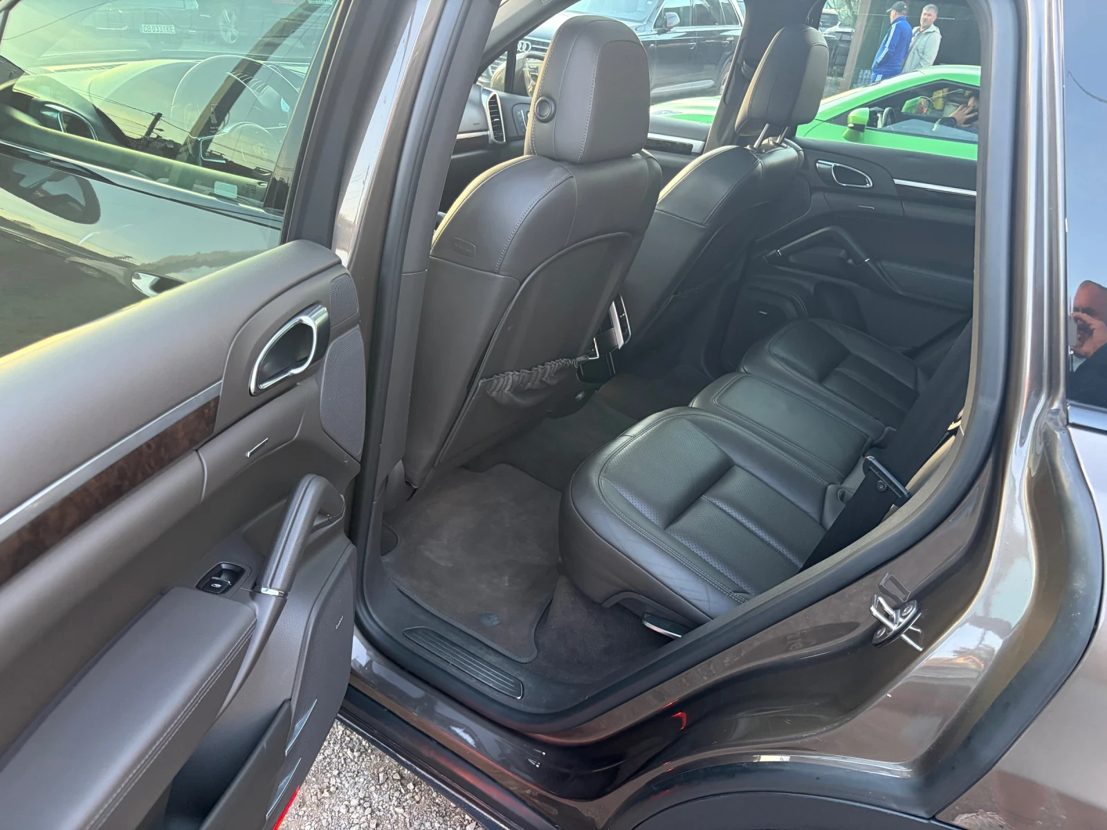 Porsche Cayenne, снимка 12 - Автомобили и джипове - 54316286