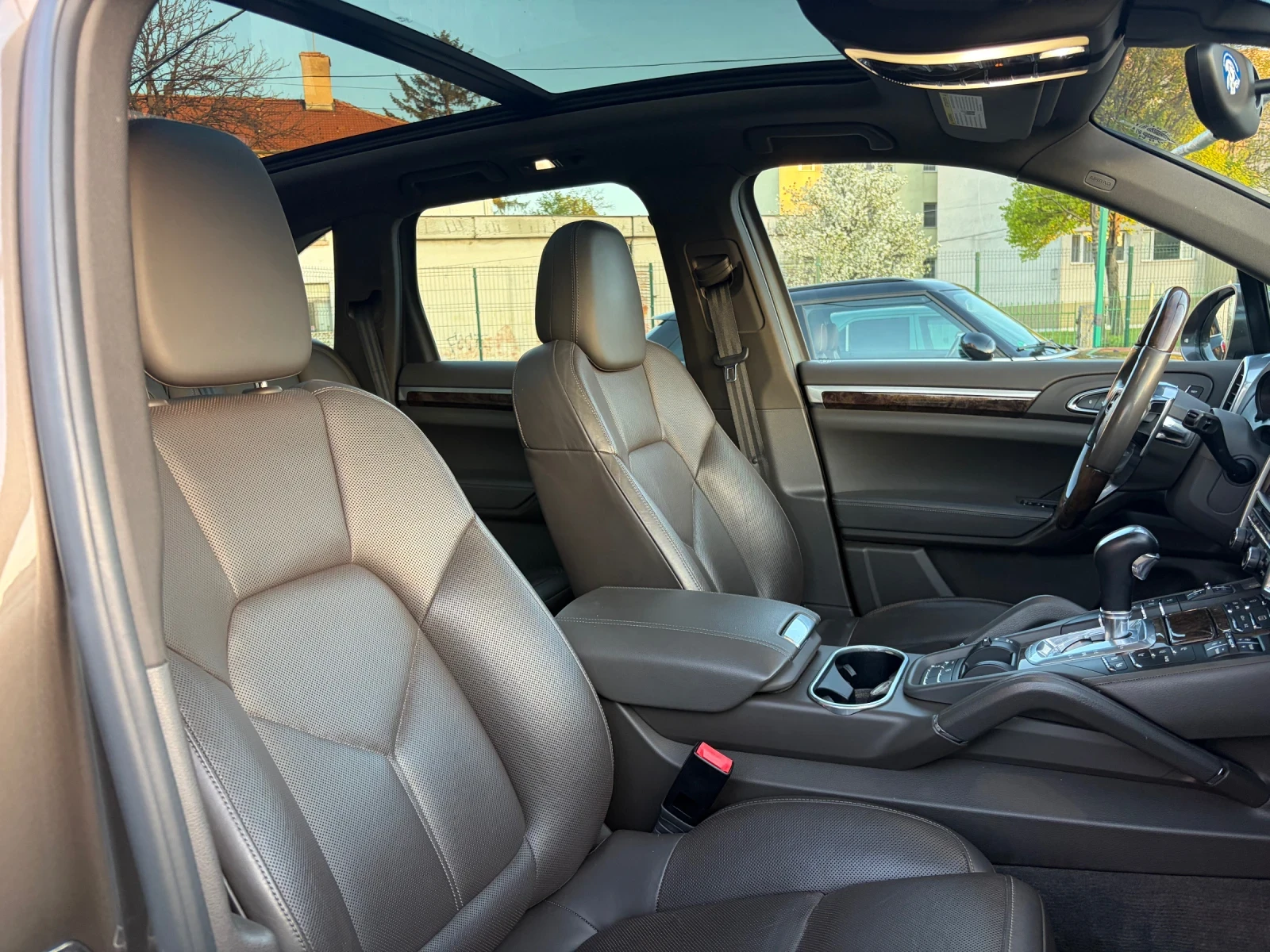 Porsche Cayenne, снимка 15 - Автомобили и джипове - 54316286