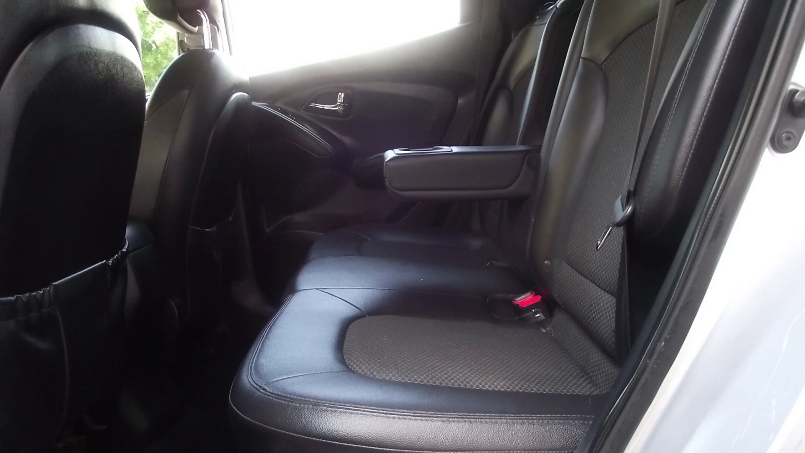 Hyundai IX35 2.0.d.136.k.c.6.speed. | Mobile.bg � ����������� 15