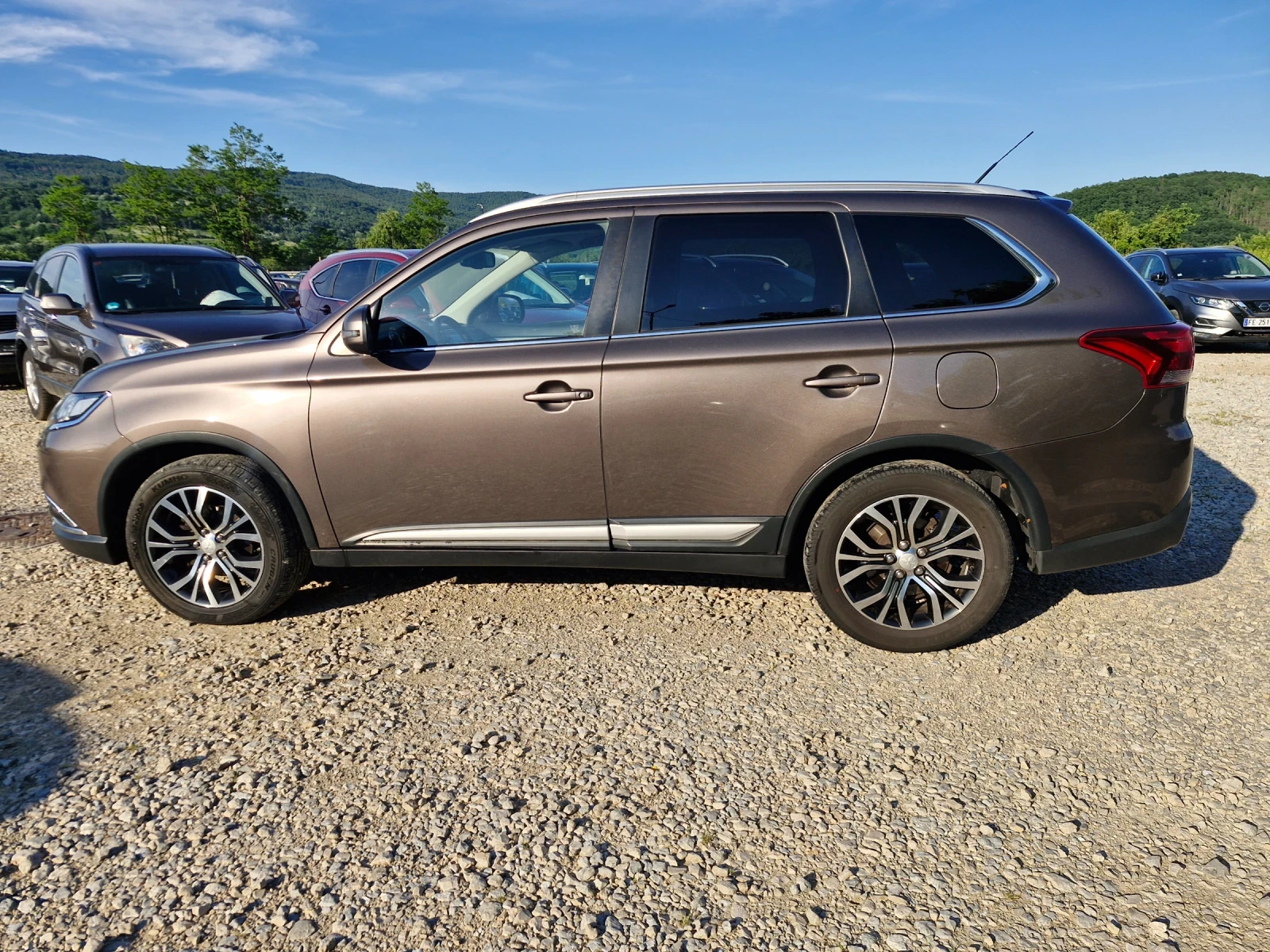 Mitsubishi Outlander 2, 2* 150* AC* PDC* NAVI* CAM* XENON* TUV* F1* AUT, снимка 2 - Автомобили и джипове - 54652908