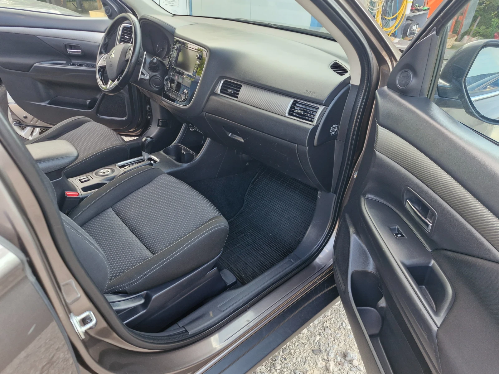 Mitsubishi Outlander 2, 2* 150* AC* PDC* NAVI* CAM* XENON* TUV* F1* AUT, снимка 12 - Автомобили и джипове - 54652908