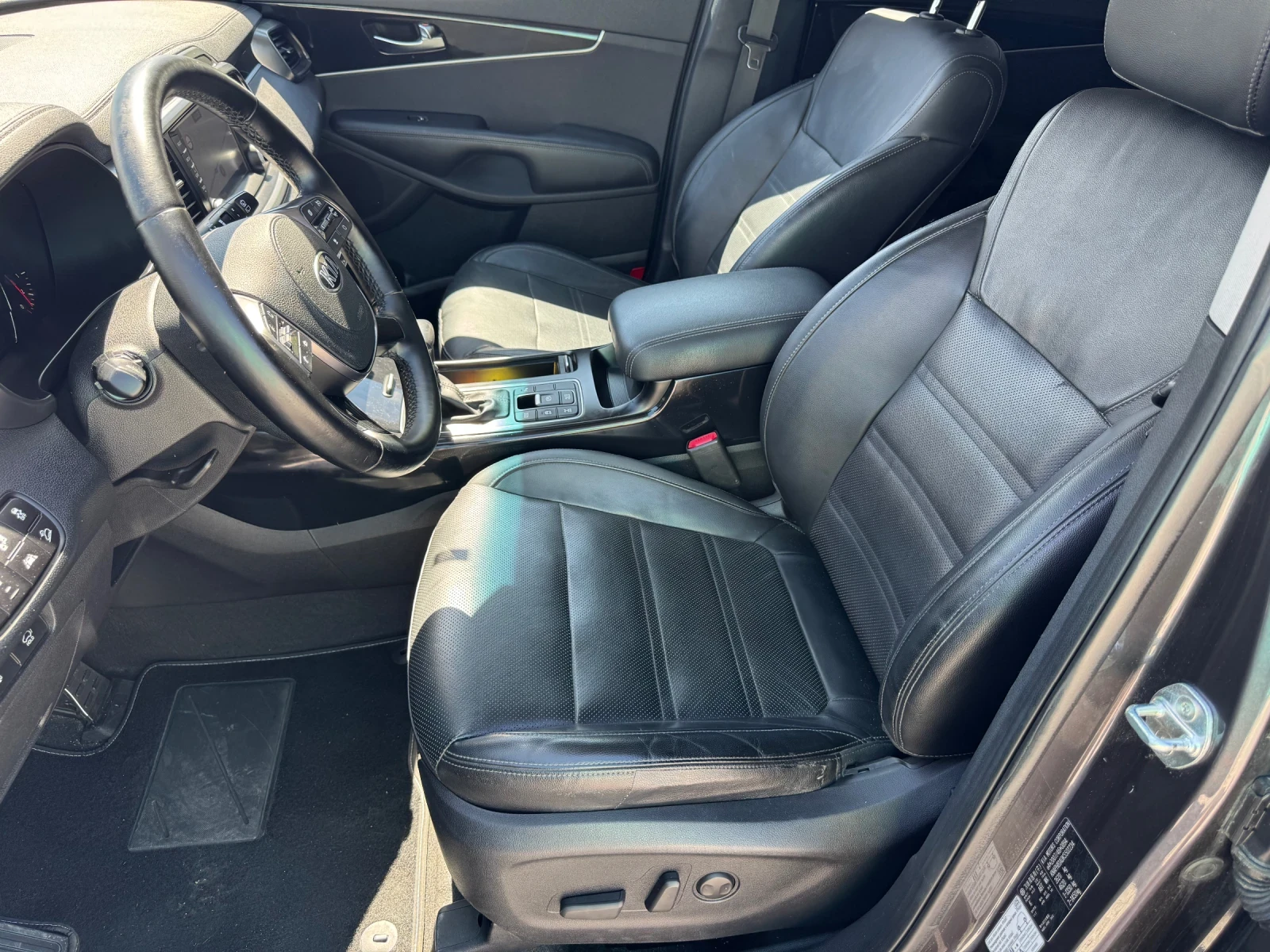 Kia Sorento 115500км* 2.0d 4WD 185hp* ПОДГРЕВ* ПАНОРАМА, снимка 12 - Автомобили и джипове - 54710458