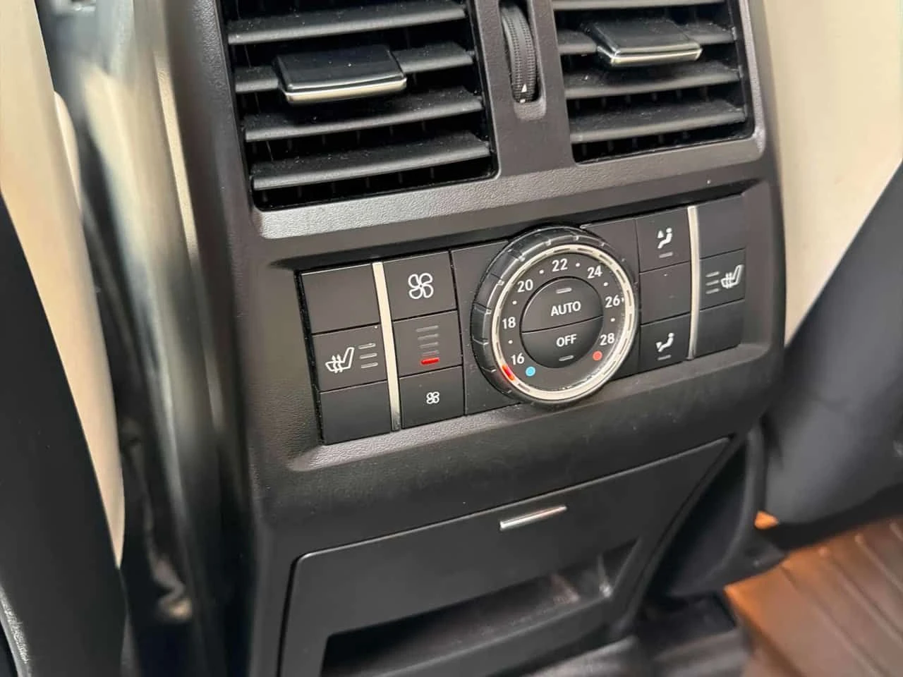 Mercedes-Benz GLS * AMG 63 * CARFAX * ���� �� �� | Mobile.bg � ����������� 14