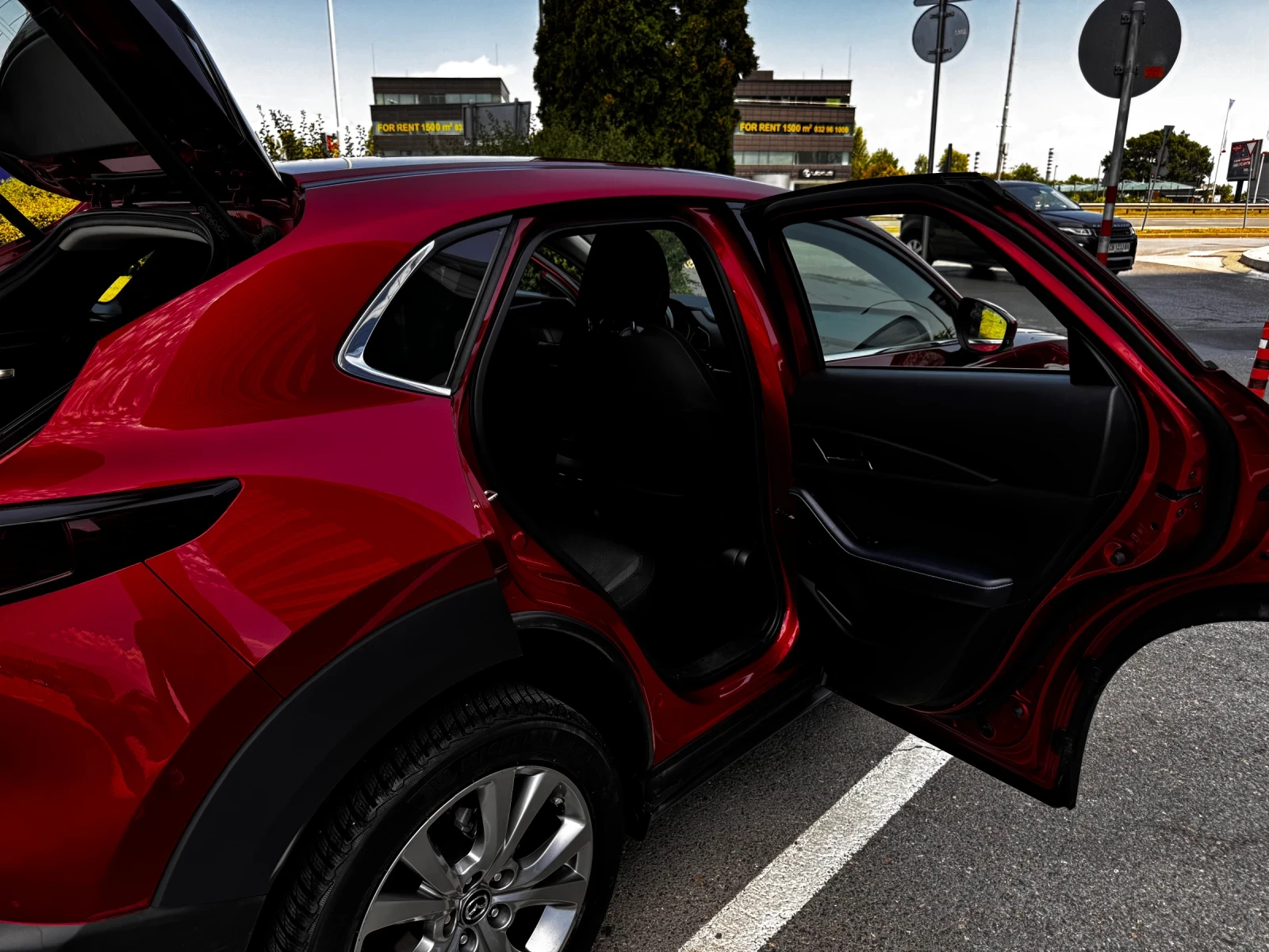 Mazda CX-30, снимка 12 - Автомобили и джипове - 55331532