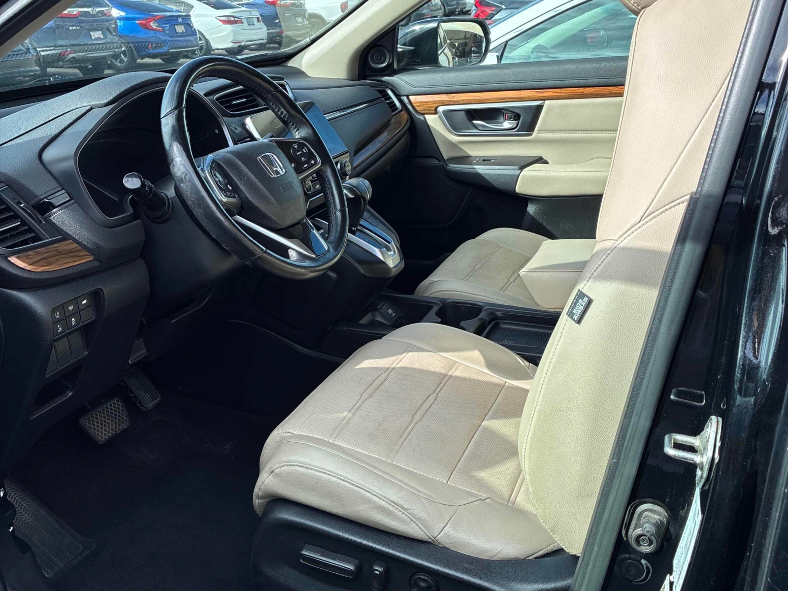 Honda Cr-v * Touring * АВТОКРЕДИТ * ОТ ПРЕДСТАВИТЕЛСТВО, снимка 7 - Автомобили и джипове - 56132929