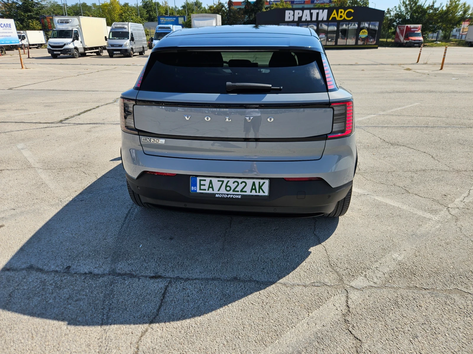 Volvo EX30, снимка 4 - Автомобили и джипове - 56338682