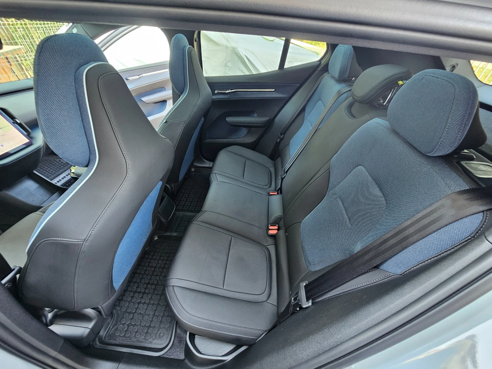 Volvo EX30, снимка 11 - Автомобили и джипове - 56338682