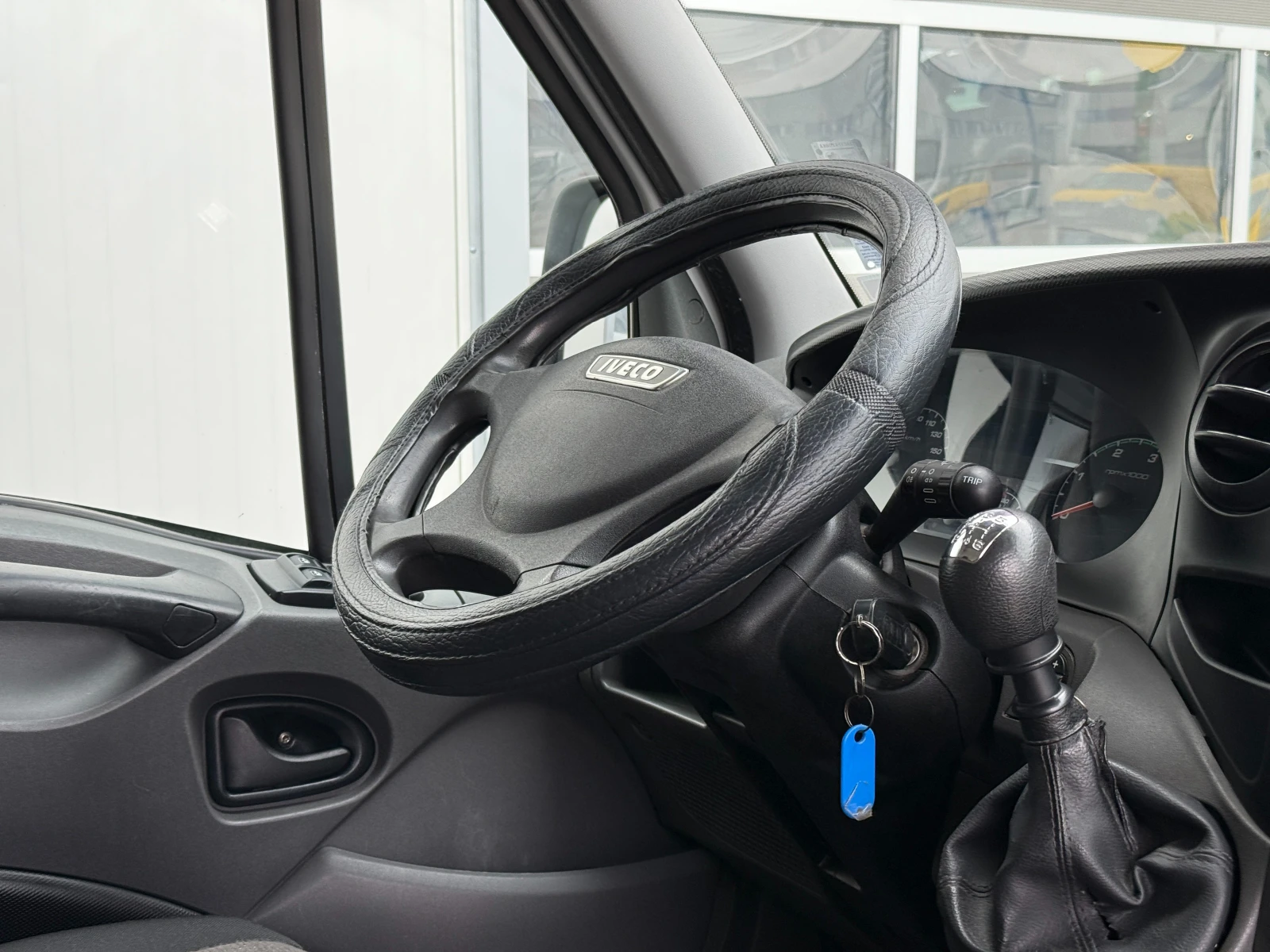 Iveco Daily 2.3 , снимка 14 - Бусове и автобуси - 53944591
