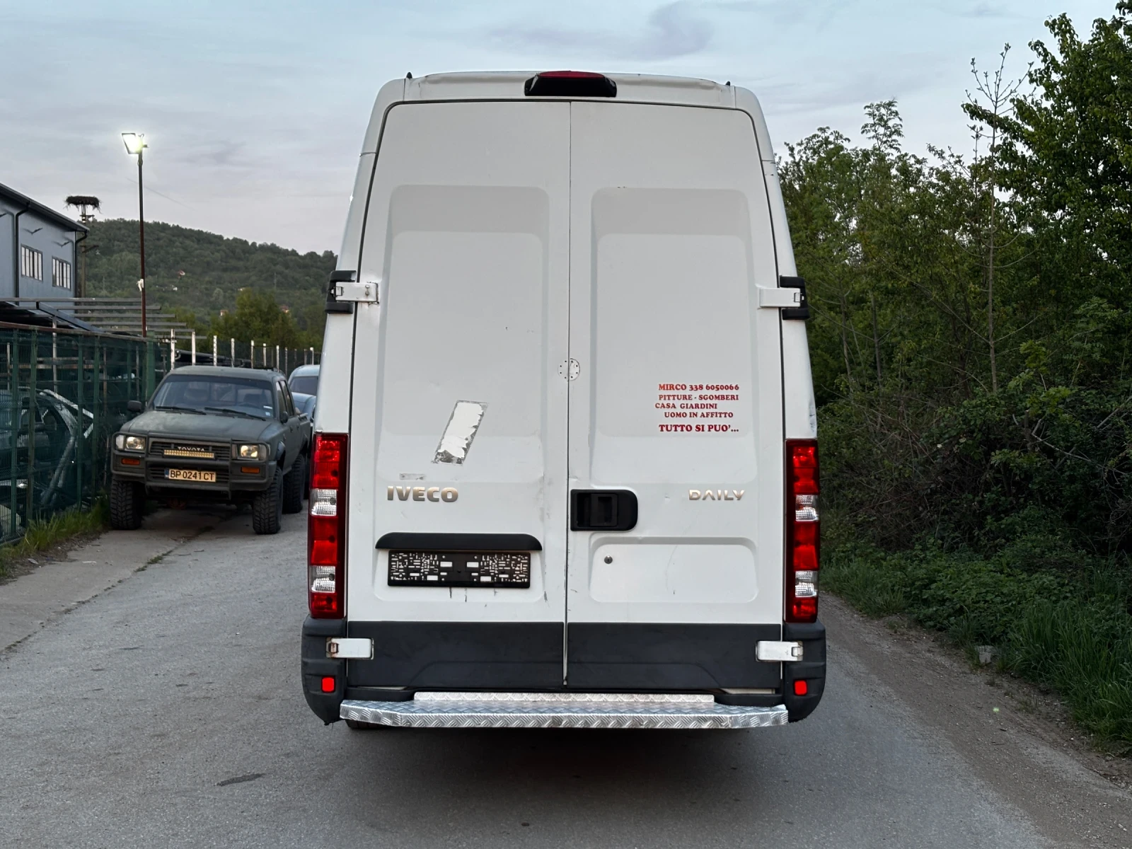 Iveco Daily 3.0d~35s17~КЛИМАТИК!!!, снимка 5 - Бусове и автобуси - 54389973