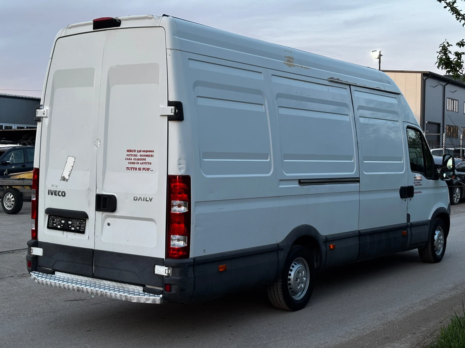 Iveco Daily 3.0d~35s17~КЛИМАТИК!!!, снимка 6 - Бусове и автобуси - 54389973