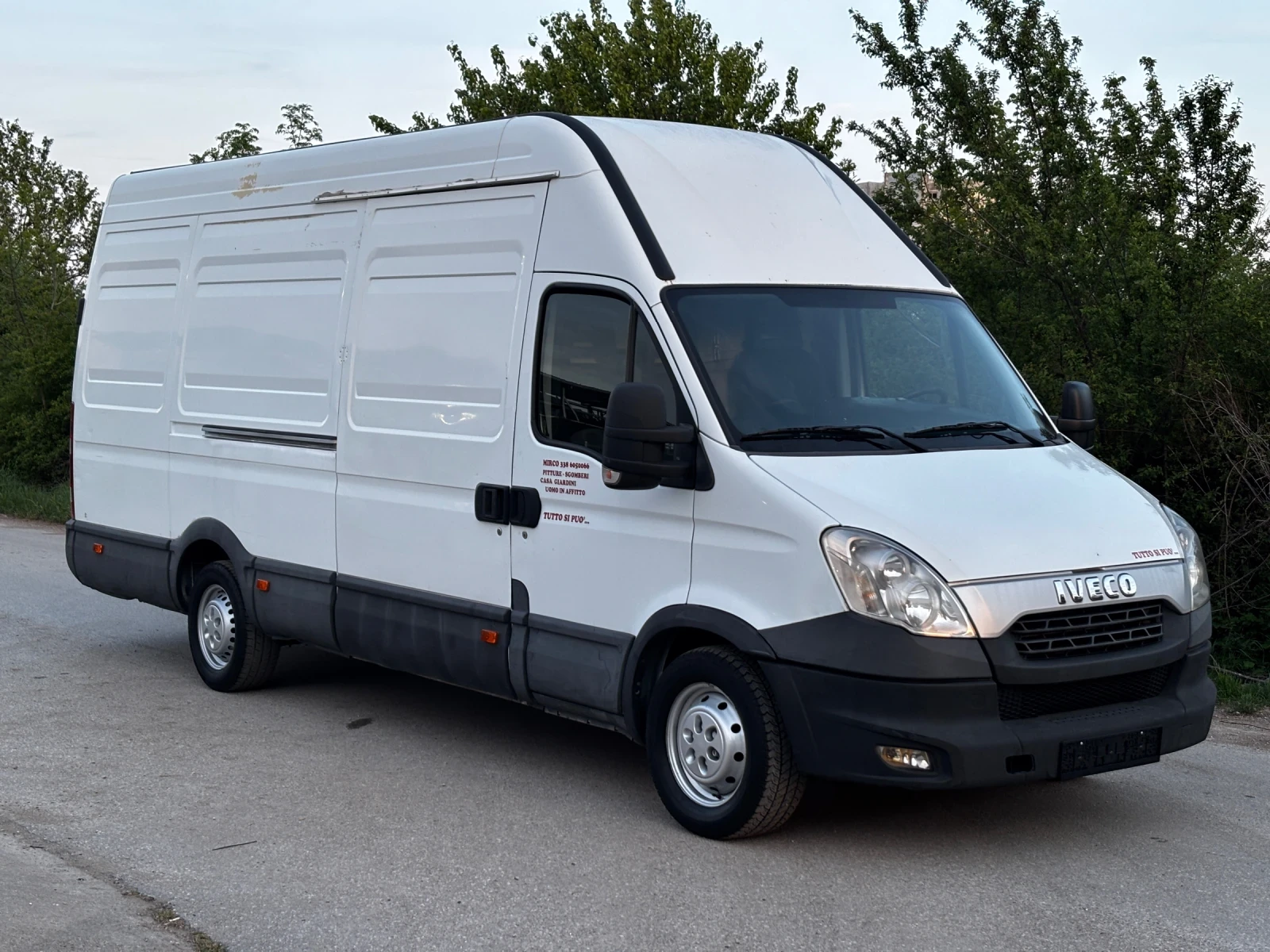 Iveco Daily 3.0d~35s17~КЛИМАТИК!!!, снимка 3 - Бусове и автобуси - 54389973