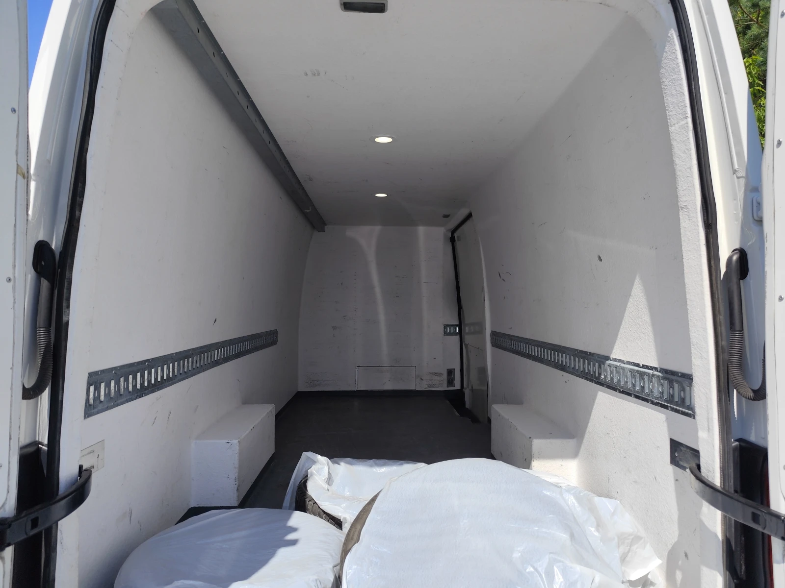 VW Crafter, снимка 8 - Бусове и автобуси - 55280442
