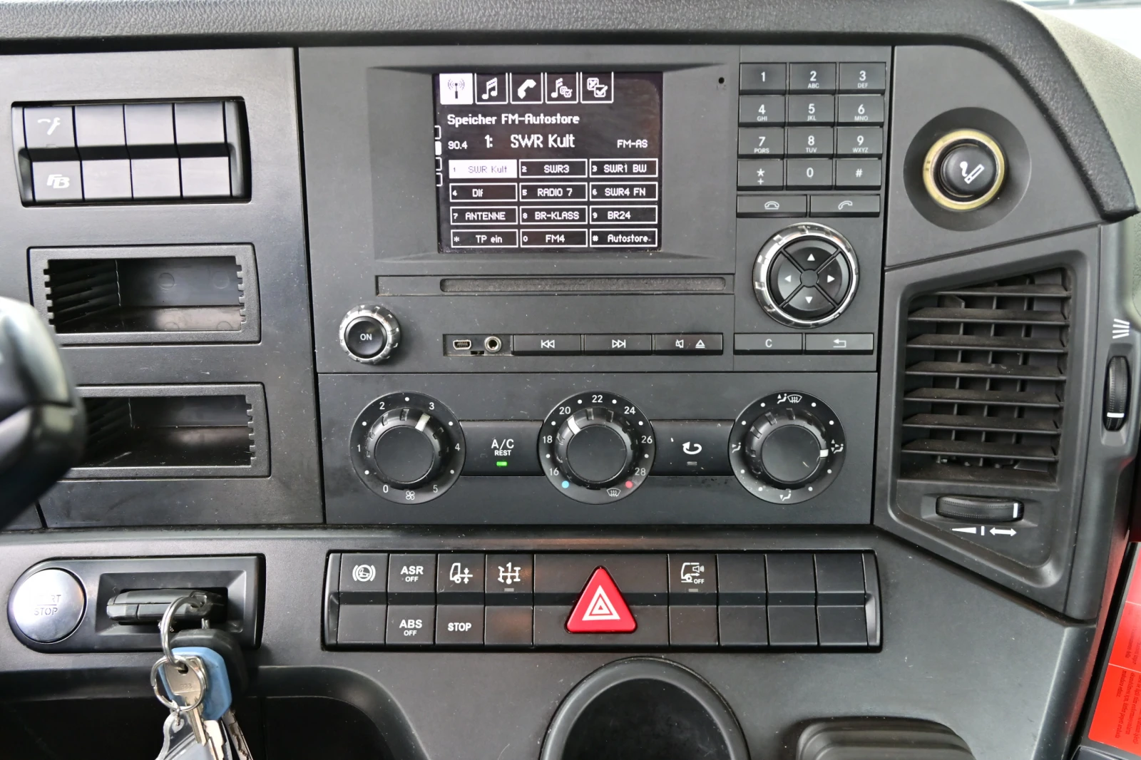 Mercedes-Benz Arocs 2645, снимка 13 - Камиони - 55583801
