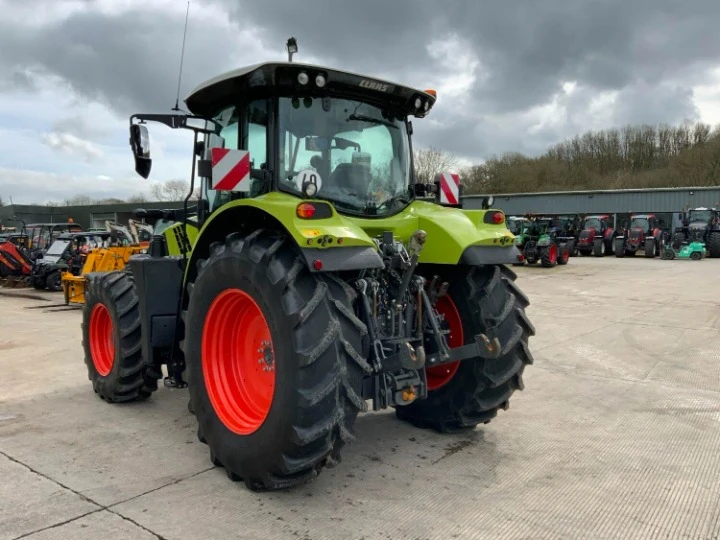 Трактор Claas Arion 610 - изображение 3