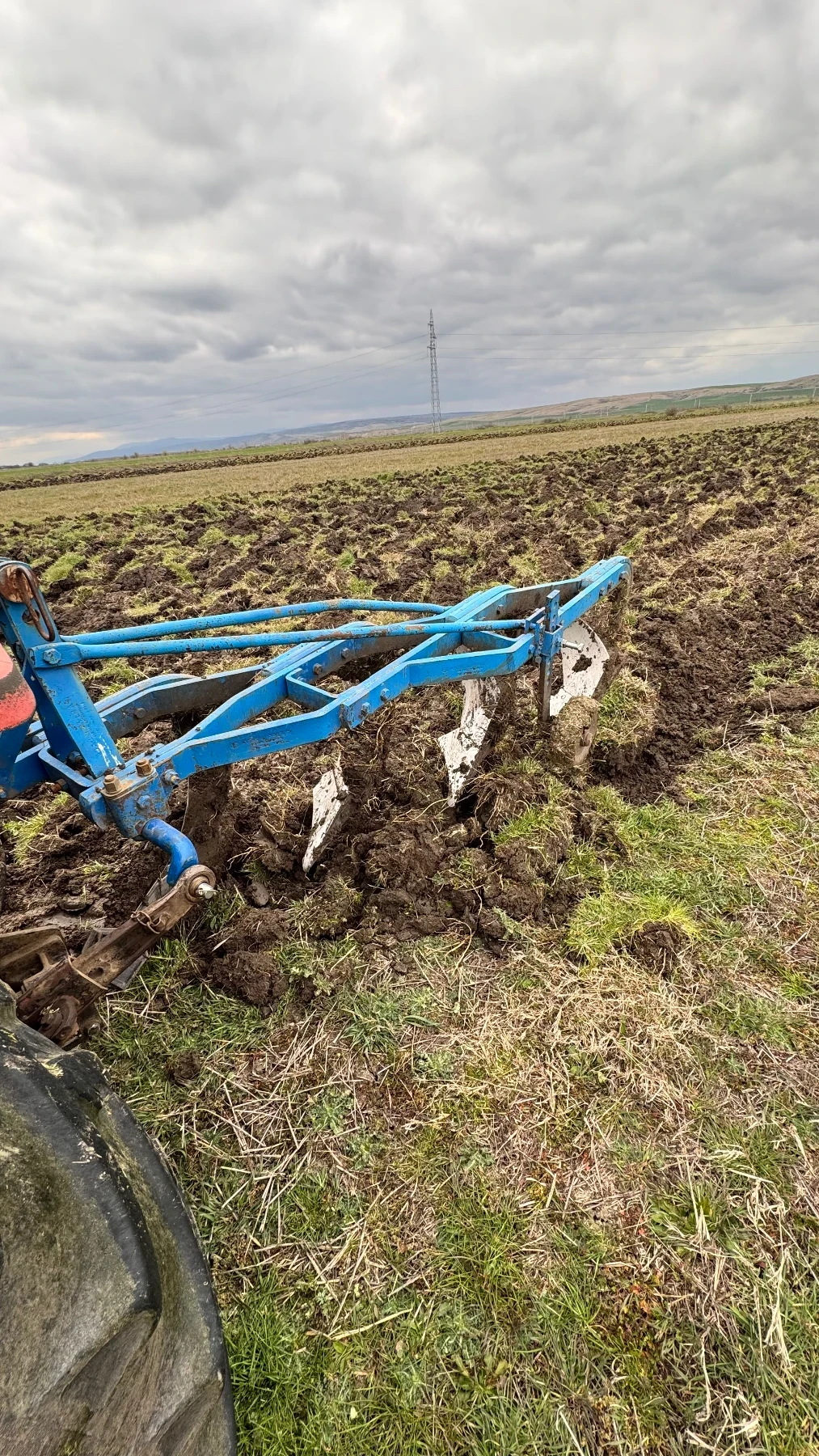 ���� Aydin Alpler 9 ���� | Mobile.bg � ����������� 2