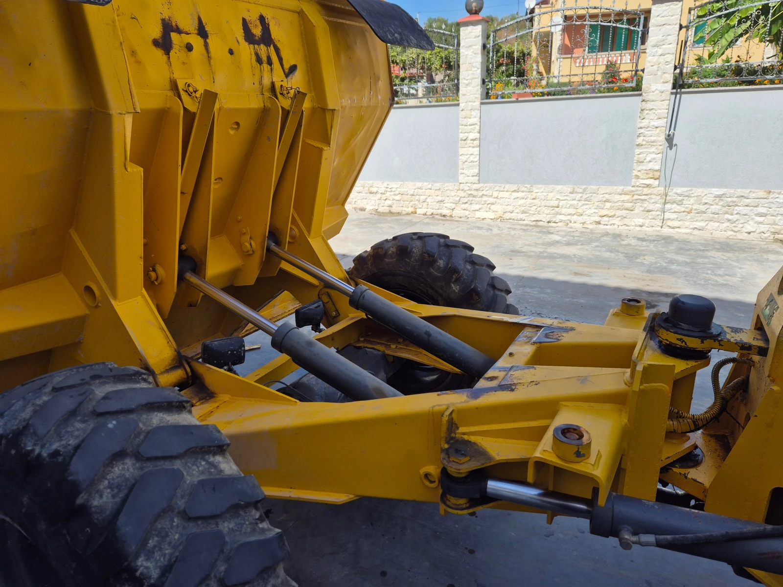    BENFORD | Mobile.bg   4