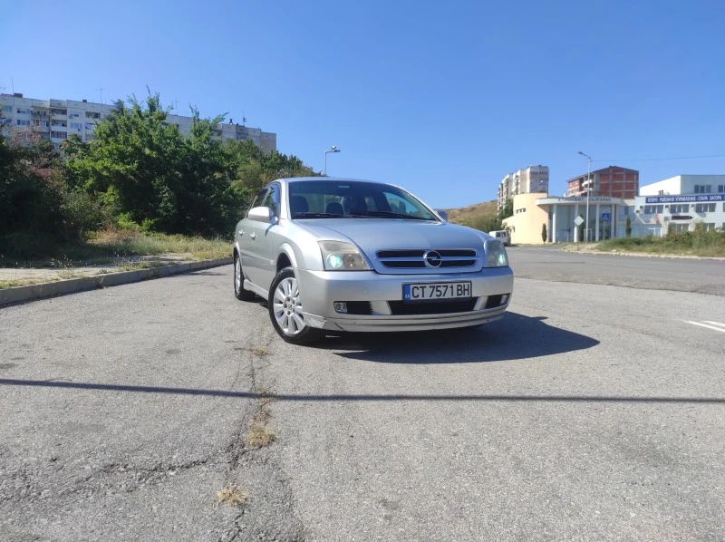 Opel Vectra C, снимка 1 - Автомобили и джипове - 46264873