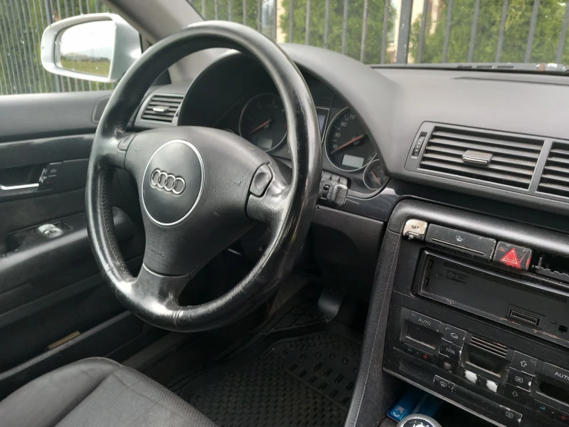 Audi A4 1.9, снимка 12 - Автомобили и джипове - 48586051