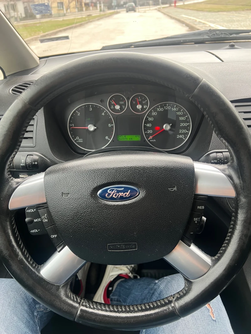 Ford Focus, снимка 8 - Автомобили и джипове - 48588615