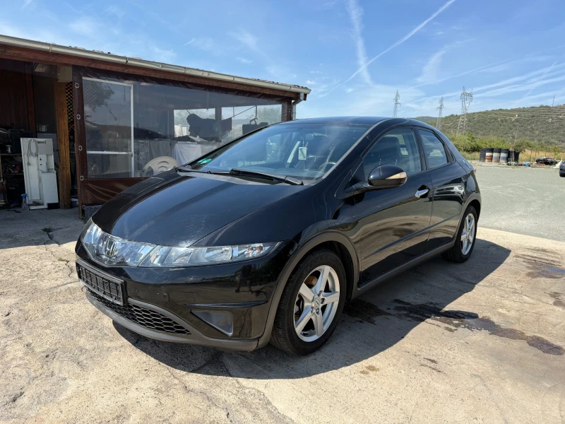 Honda Civic 1.8, снимка 3 - Автомобили и джипове - 51604261