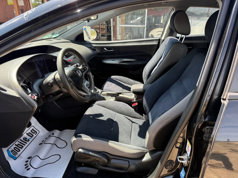 Honda Civic 1.8, снимка 11 - Автомобили и джипове - 51604261