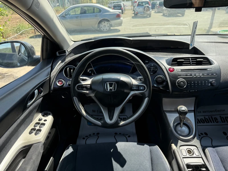 Honda Civic 1.8, снимка 8 - Автомобили и джипове - 51604261