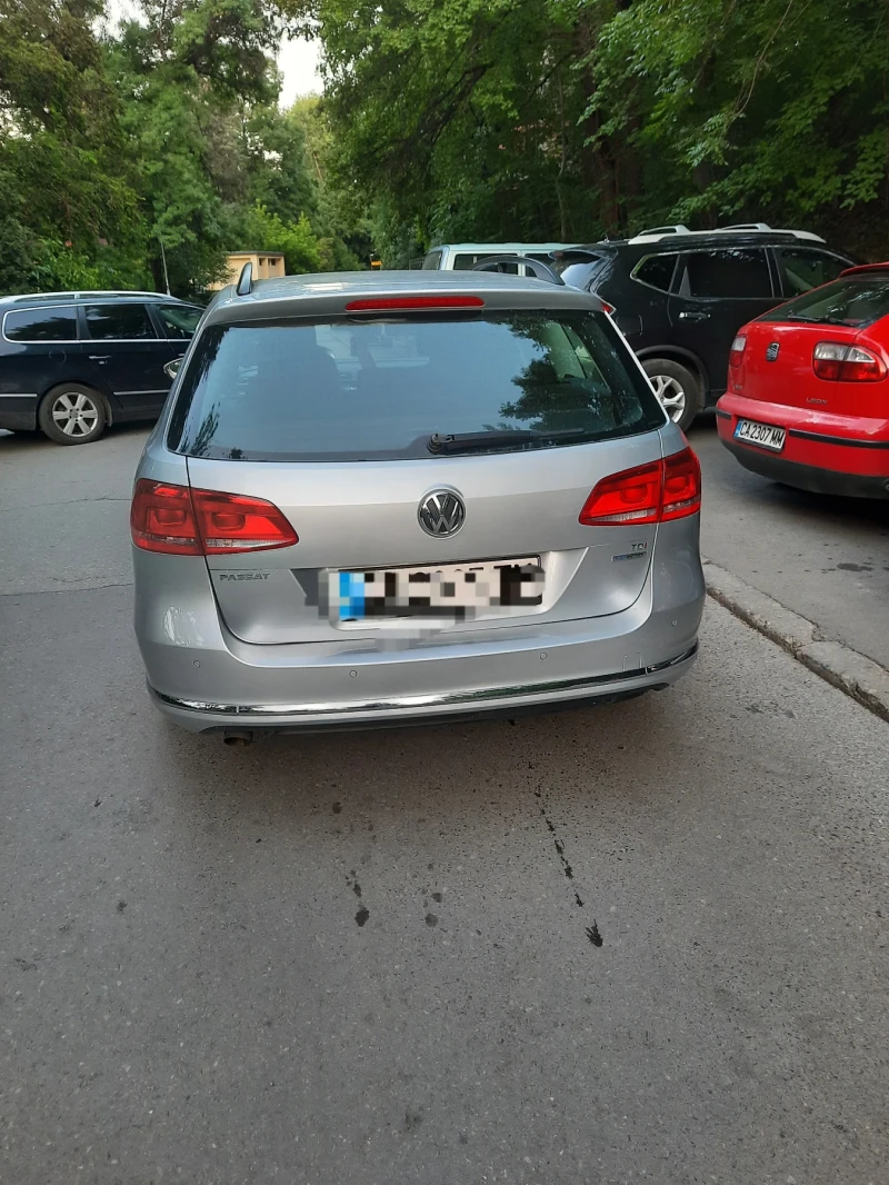 VW Passat 1.6TDI, снимка 11 - Автомобили и джипове - 52484151