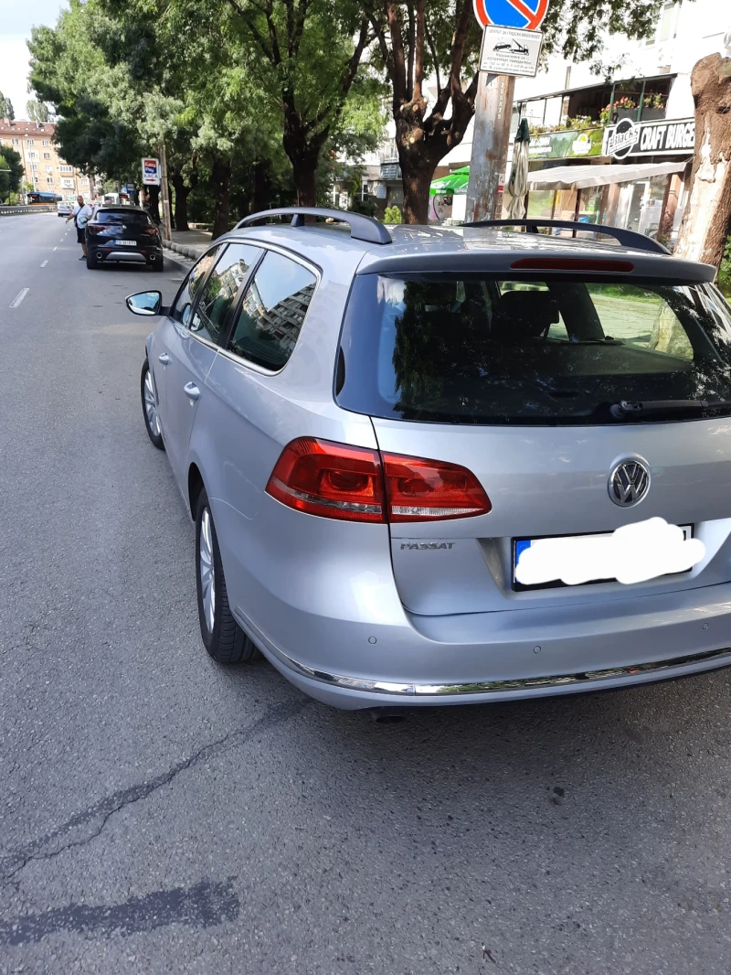 VW Passat 1.6TDI, снимка 10 - Автомобили и джипове - 52484151