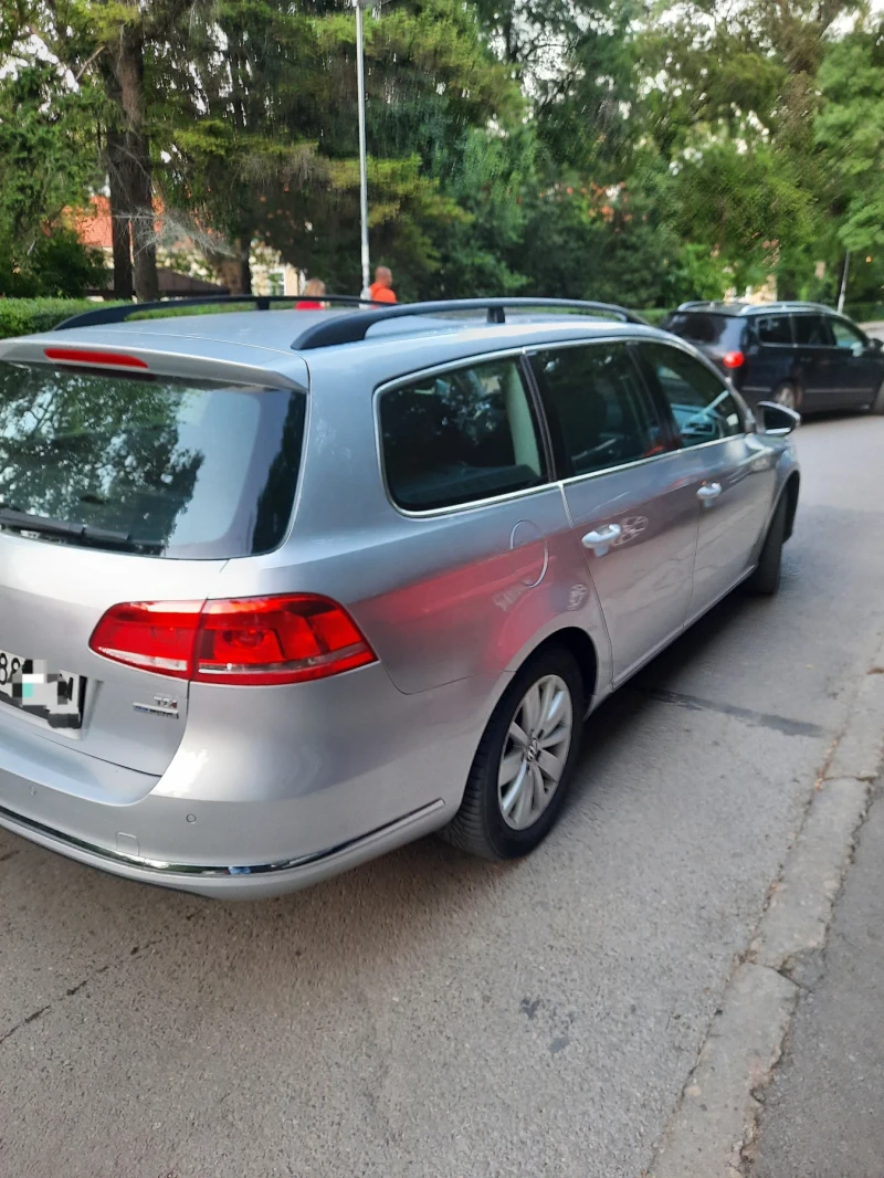 VW Passat 1.6TDI, снимка 4 - Автомобили и джипове - 52484151