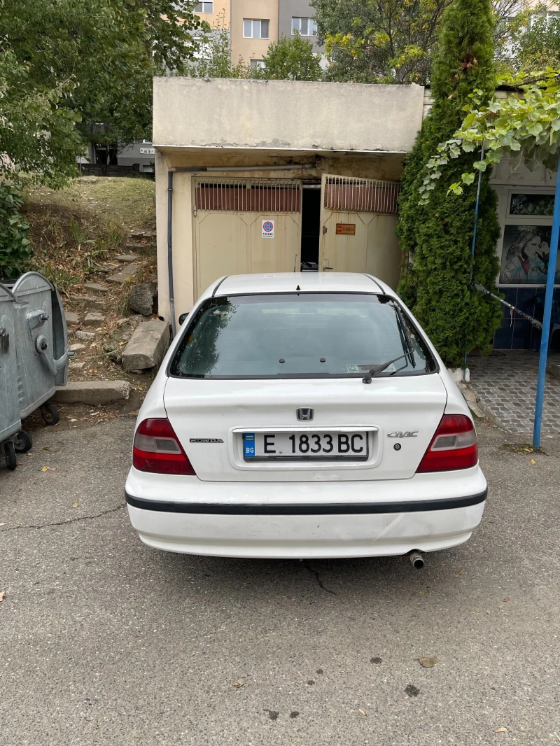 Honda Civic VVTI, снимка 4 - Автомобили и джипове - 52130905
