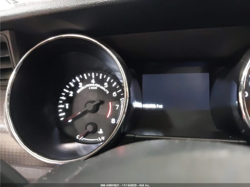 Ford Mustang ECOBOOST / РЪЧКА/ ОБДУХВАНЕ / ПОДГРЕВИ , снимка 10 - Автомобили и джипове - 52583874