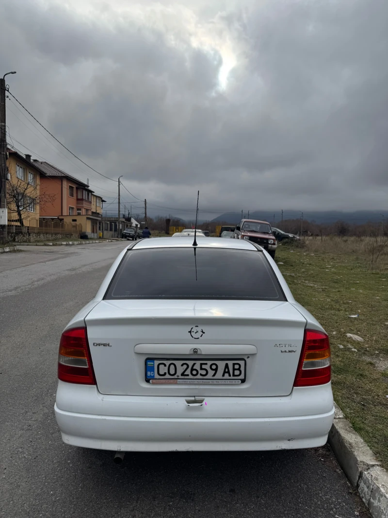 Opel Astra 1.4 ; 16v ; газ-бензин , снимка 2 - Автомобили и джипове - 52678714