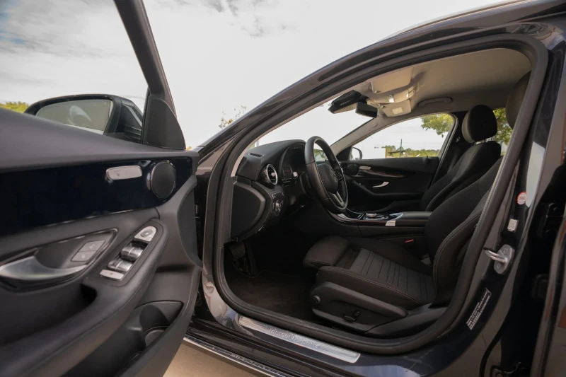 Mercedes-Benz C 220 194кс. Facelift/9G/LED/NAVI/CAMERA, снимка 9 - Автомобили и джипове - 52737812
