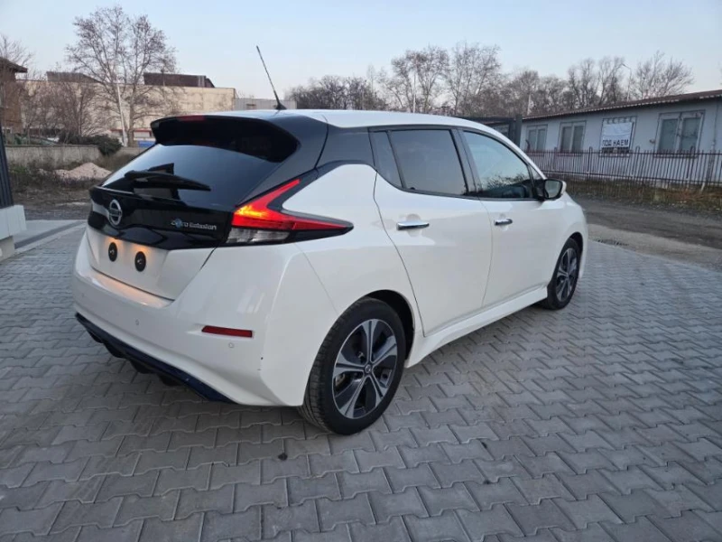 Nissan Leaf  N-Connecta 40KWh , снимка 7 - Автомобили и джипове - 52821477
