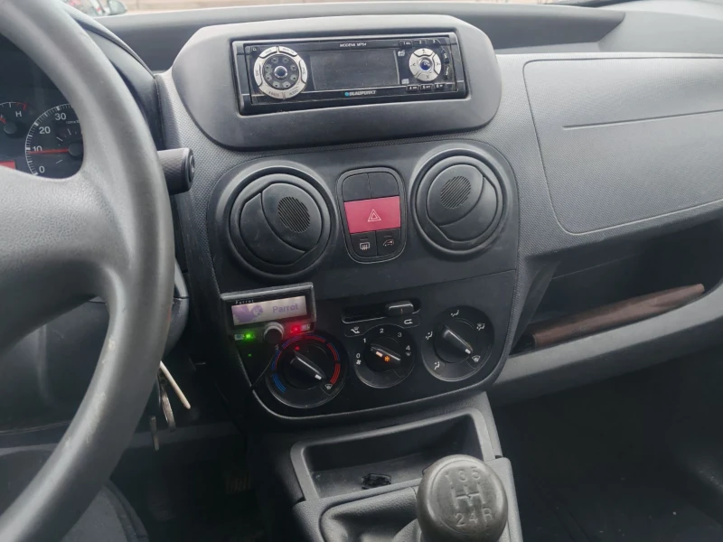 Peugeot Bipper 1.4, снимка 8 - Автомобили и джипове - 53429650