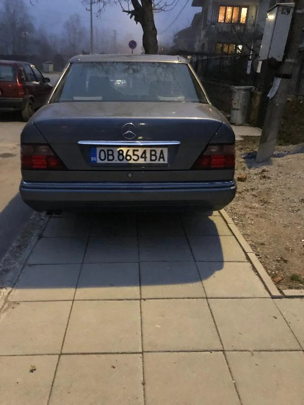 Mercedes-Benz 300 300D - изображение 7