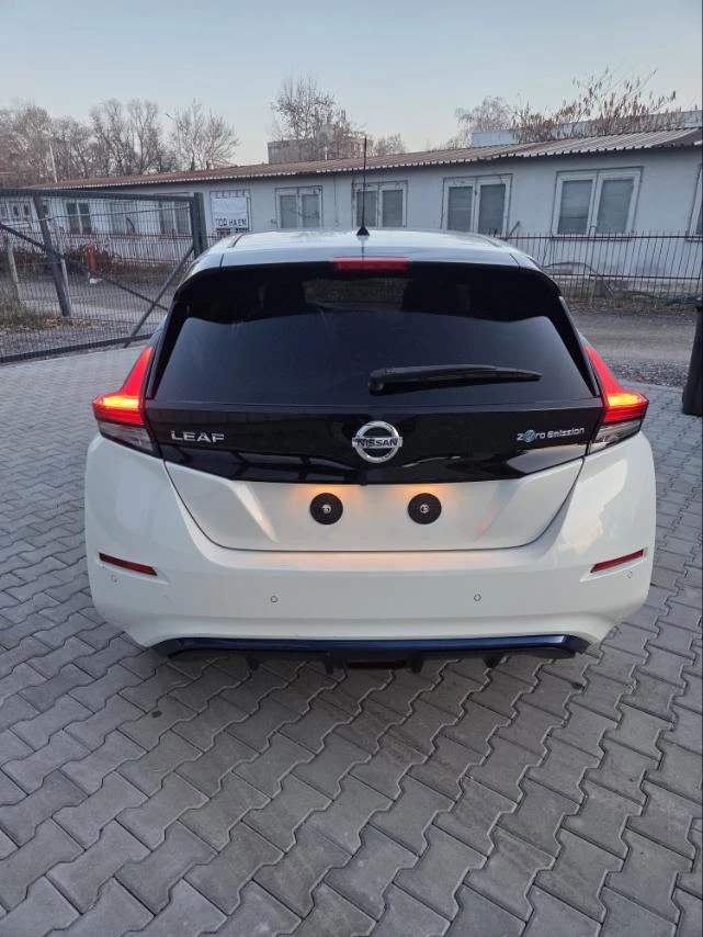 Nissan Leaf  N-Connecta 40KWh , снимка 6 - Автомобили и джипове - 52821477