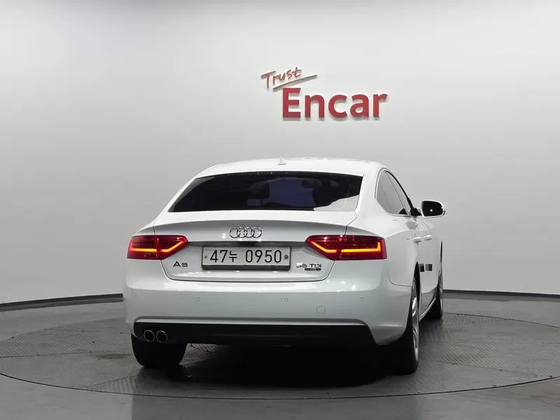 Audi A5 2.0 TDI Quattro, снимка 4 - Автомобили и джипове - 54146032