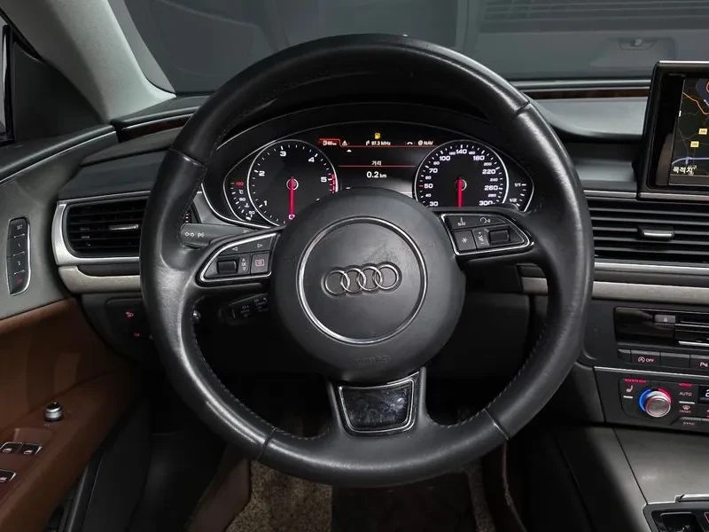 Audi A7 3.0 TDI Quattro, снимка 13 - Автомобили и джипове - 54562177