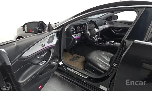 Mercedes-Benz CLS 400 D/AMG/ПОДГРЕВ/ОБДУХВАНЕ/360/ПАНО/ДИСТРОНИК/HUD/, снимка 5 - Автомобили и джипове - 55250882