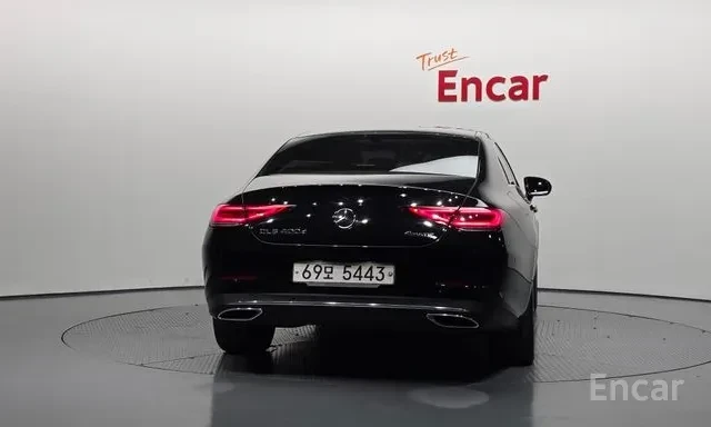 Mercedes-Benz CLS 400 D/AMG/ПОДГРЕВ/ОБДУХВАНЕ/360/ПАНО/ДИСТРОНИК/HUD/, снимка 4 - Автомобили и джипове - 55250882