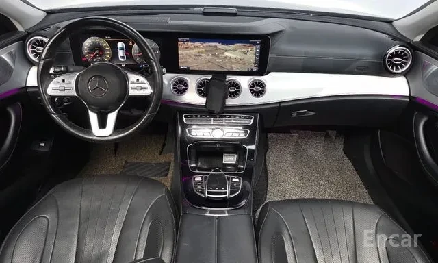 Mercedes-Benz CLS 400 D/AMG/ПОДГРЕВ/ОБДУХВАНЕ/360/ПАНО/ДИСТРОНИК/HUD/, снимка 9 - Автомобили и джипове - 55250882