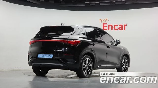 BYD Atto3, снимка 2 - Автомобили и джипове - 56263886