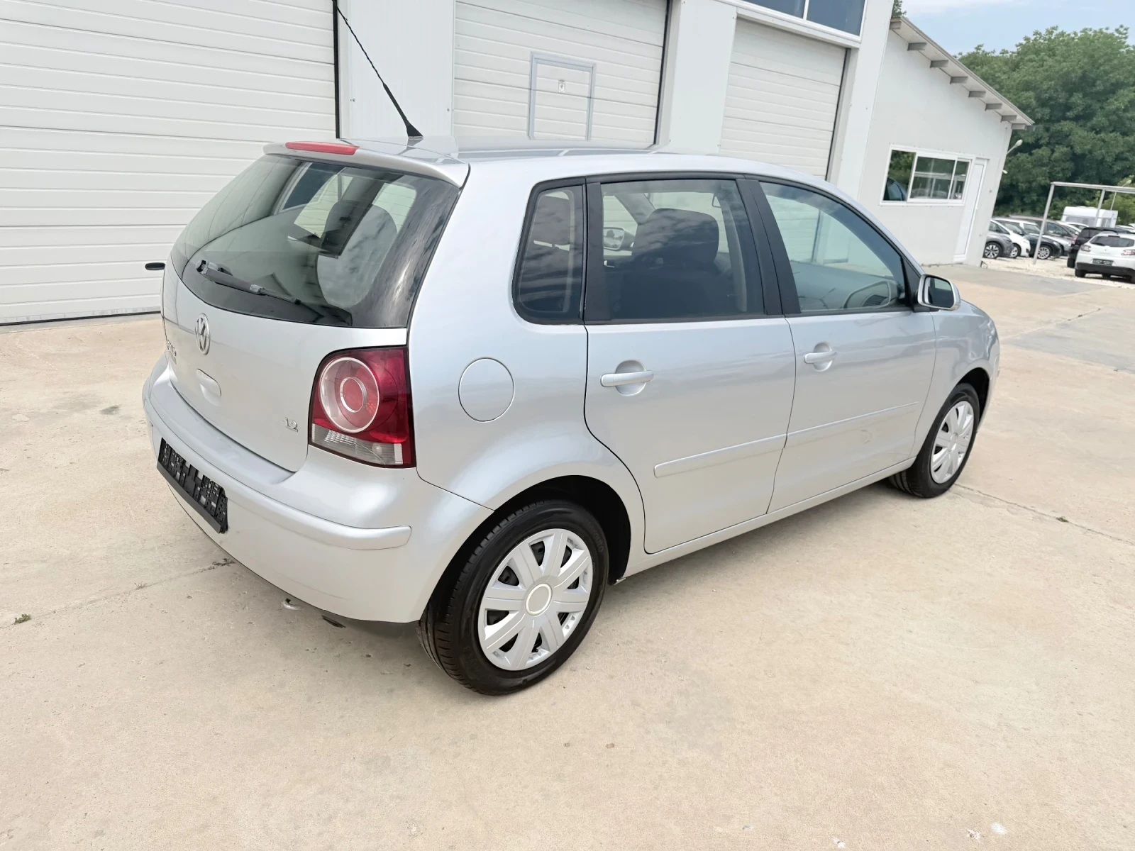 VW Polo 1.2i 16v* BRC* UNIKAT* , снимка 15 - Автомобили и джипове - 37862949