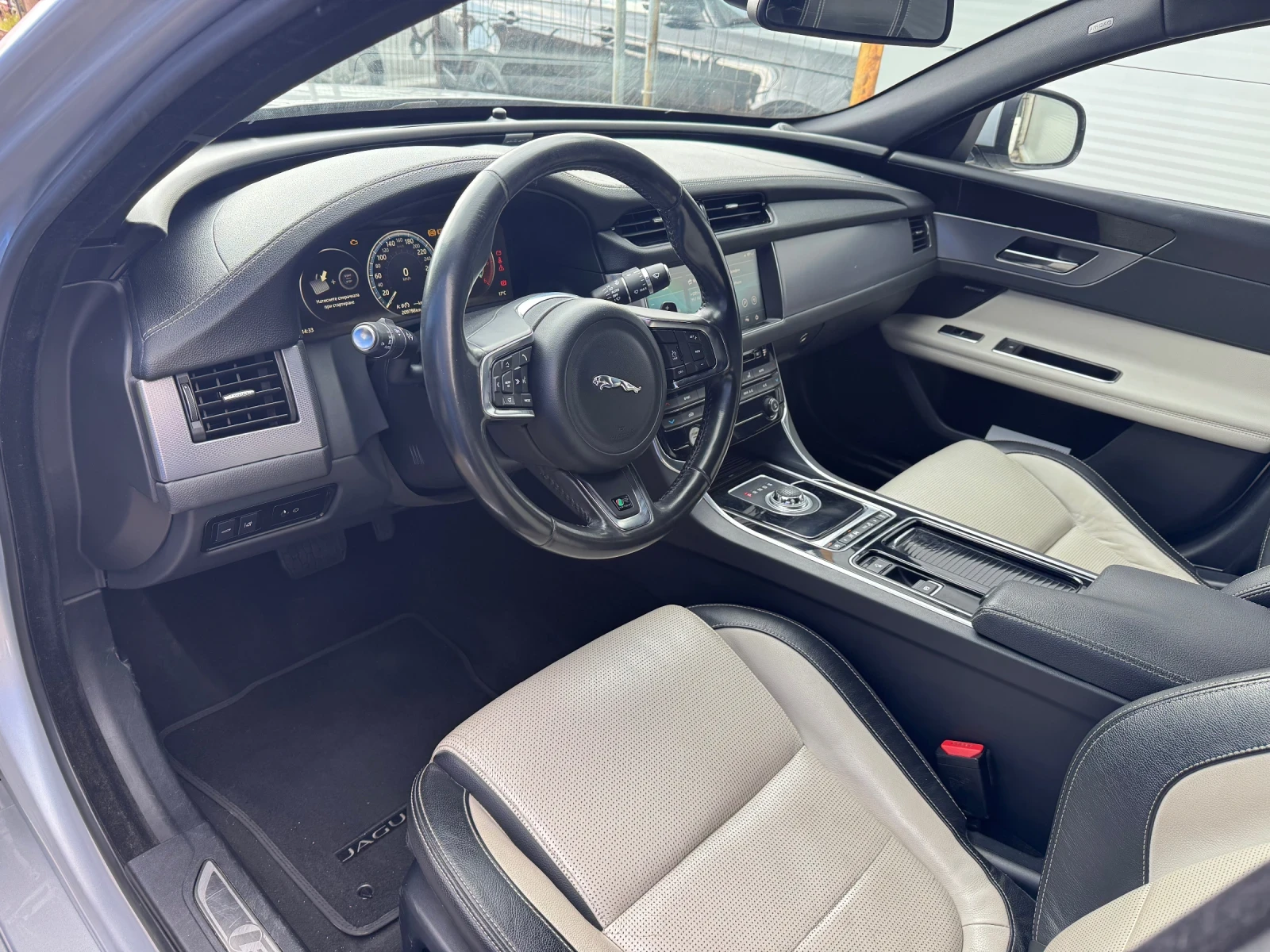 Jaguar Xf 2.0d-180к.с.-FACELIFT-DIGITAL - изображение 10