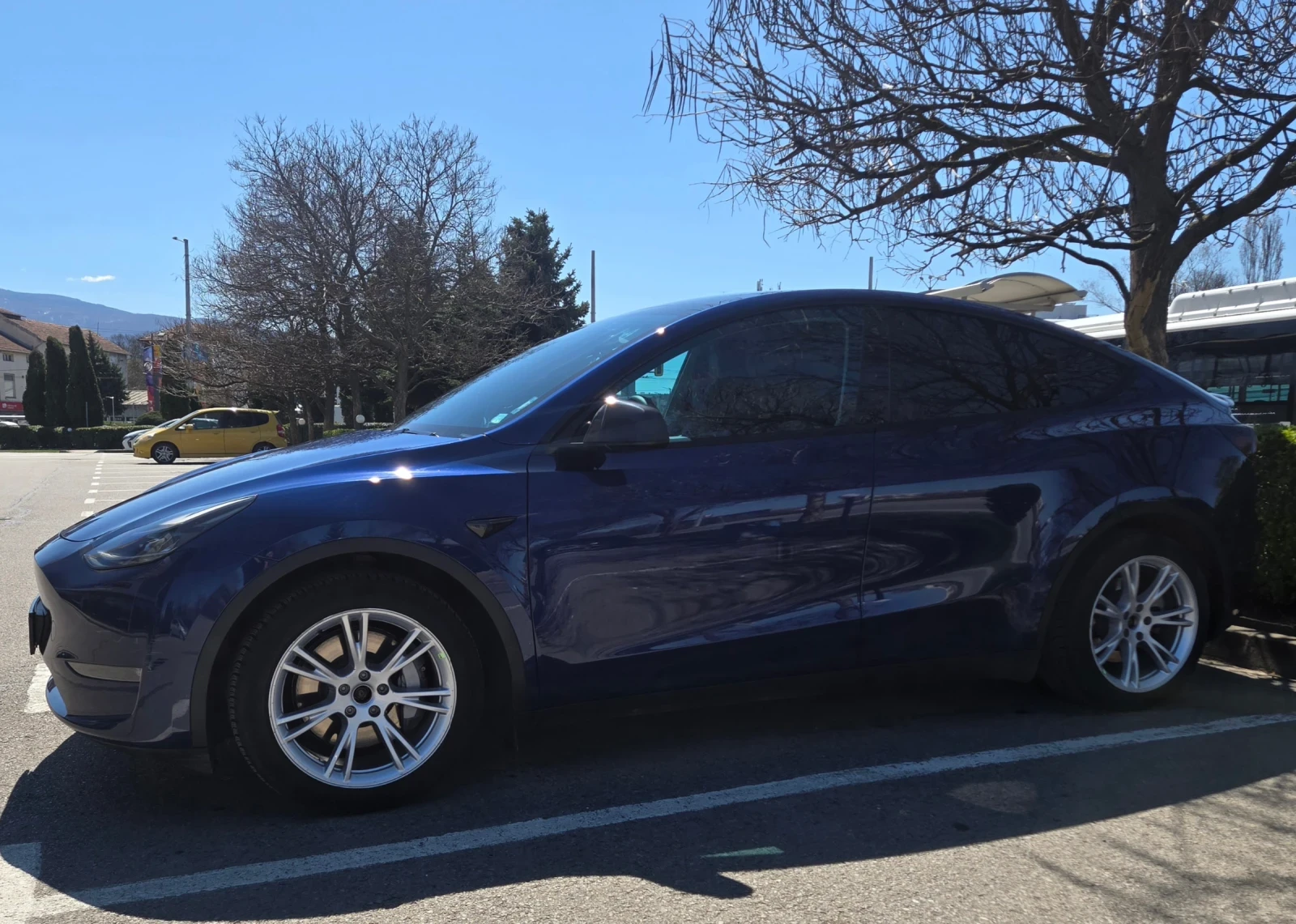 Tesla Model Y Long Range 2023 Гаранция, снимка 3 - Автомобили и джипове - 54156258