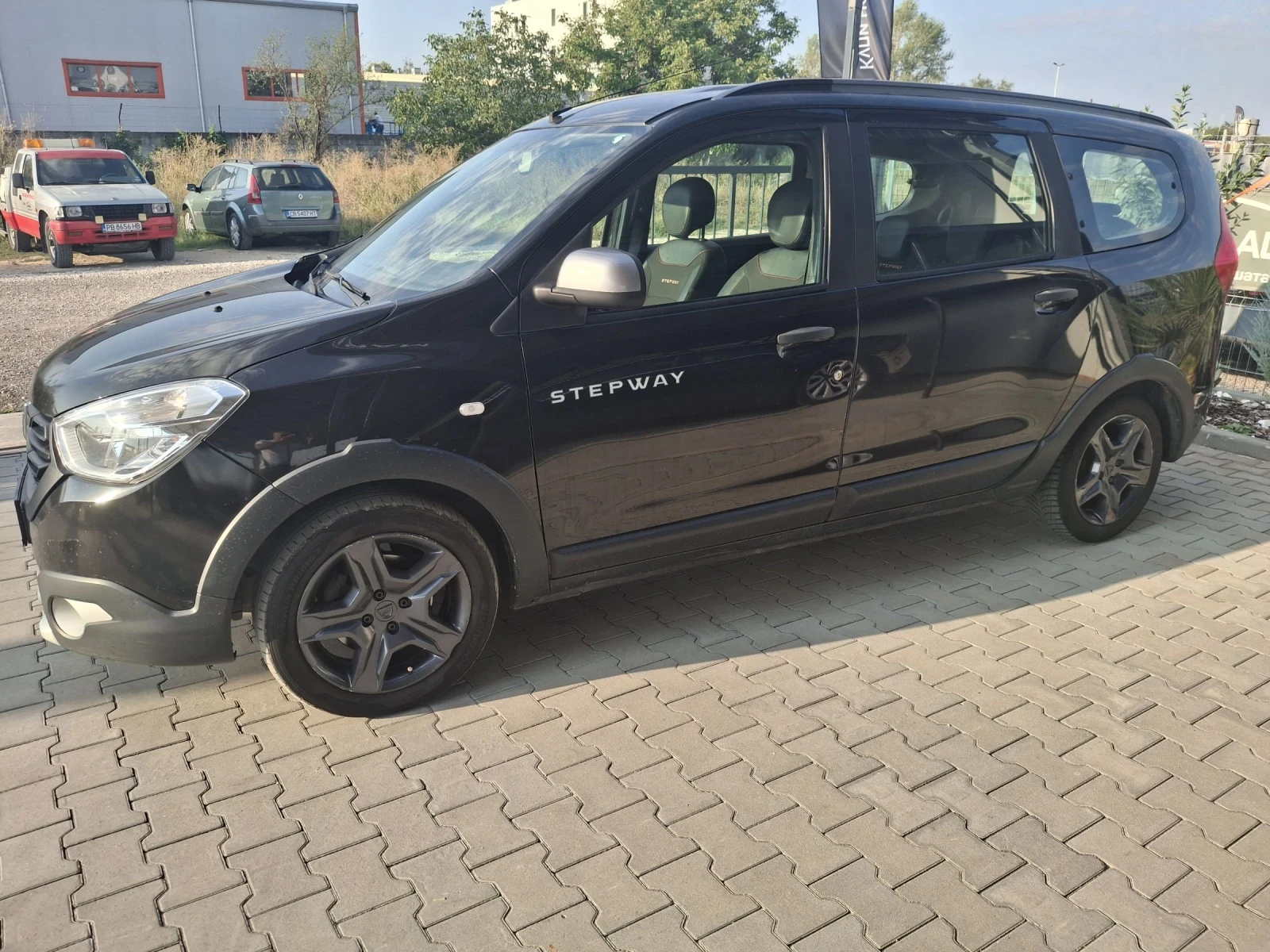 Dacia Lodgy 1.5dci* * Stepway * * 7 mesta euro6 - изображение 4