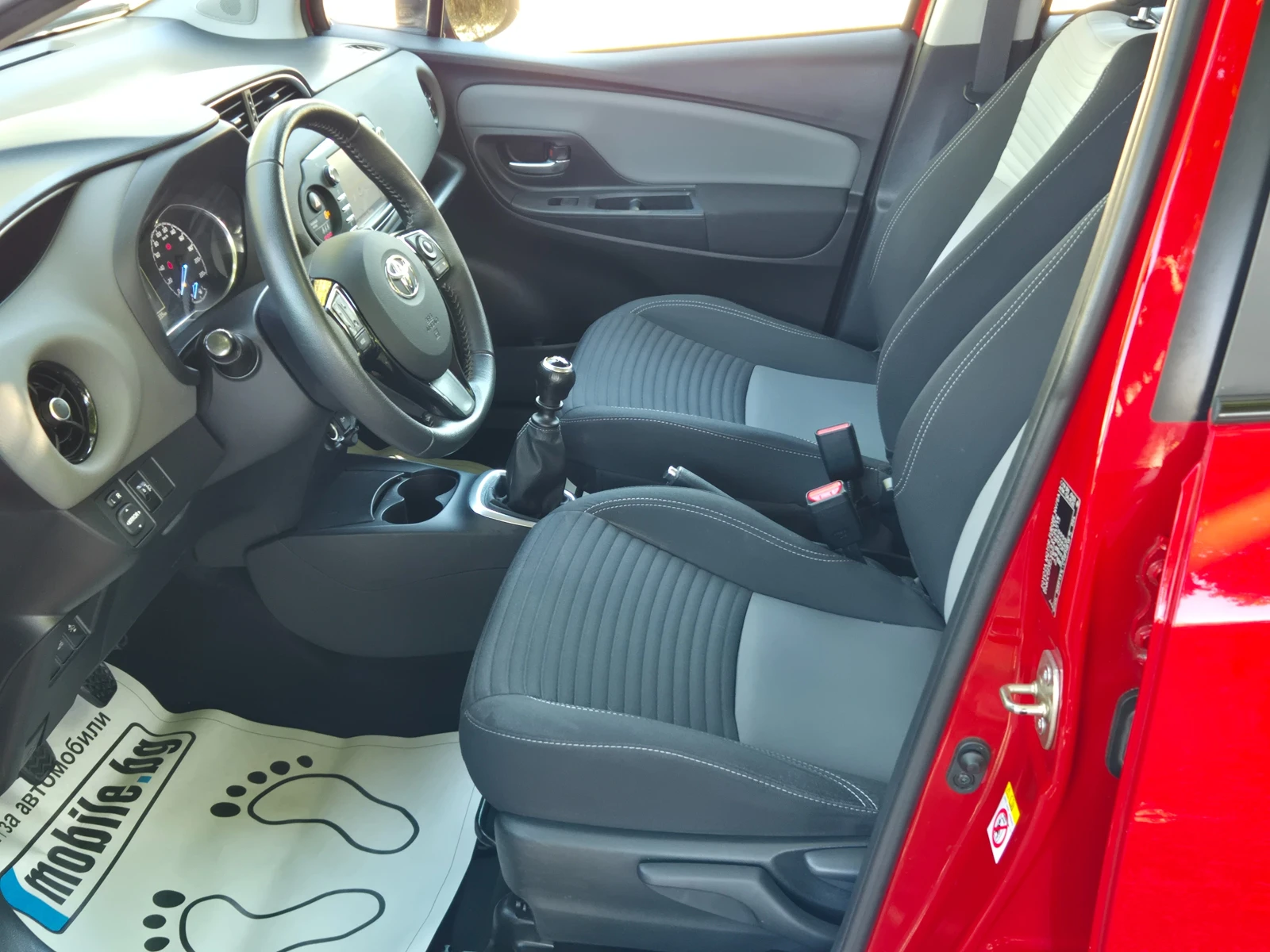 Toyota Yaris 1.5VVT-I EURO6B NAVI CAMERA LDA RSA  - изображение 9
