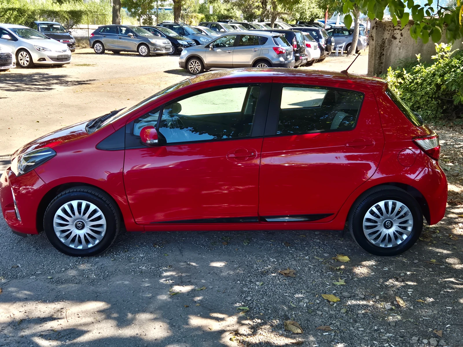 Toyota Yaris 1.5VVT-I EURO6B NAVI CAMERA LDA RSA  - изображение 7